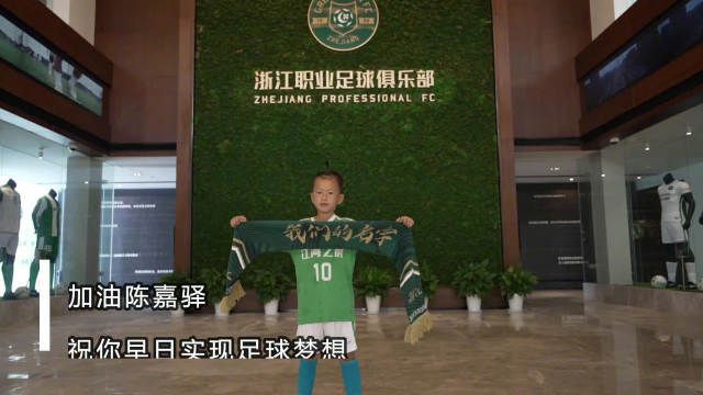 女大学生的精油按摩